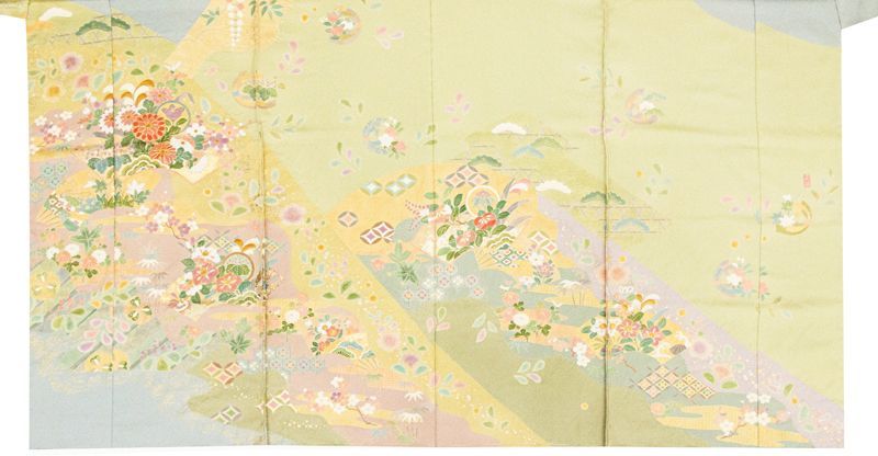 京友禅絞り染、刺繍美術、桶絞り工芸　新品正絹産着純古典四季花毬鈴文 プレミアム古典 吉澤織物/最高級染繍桶絞り友禅 ピンク/白/金 菊