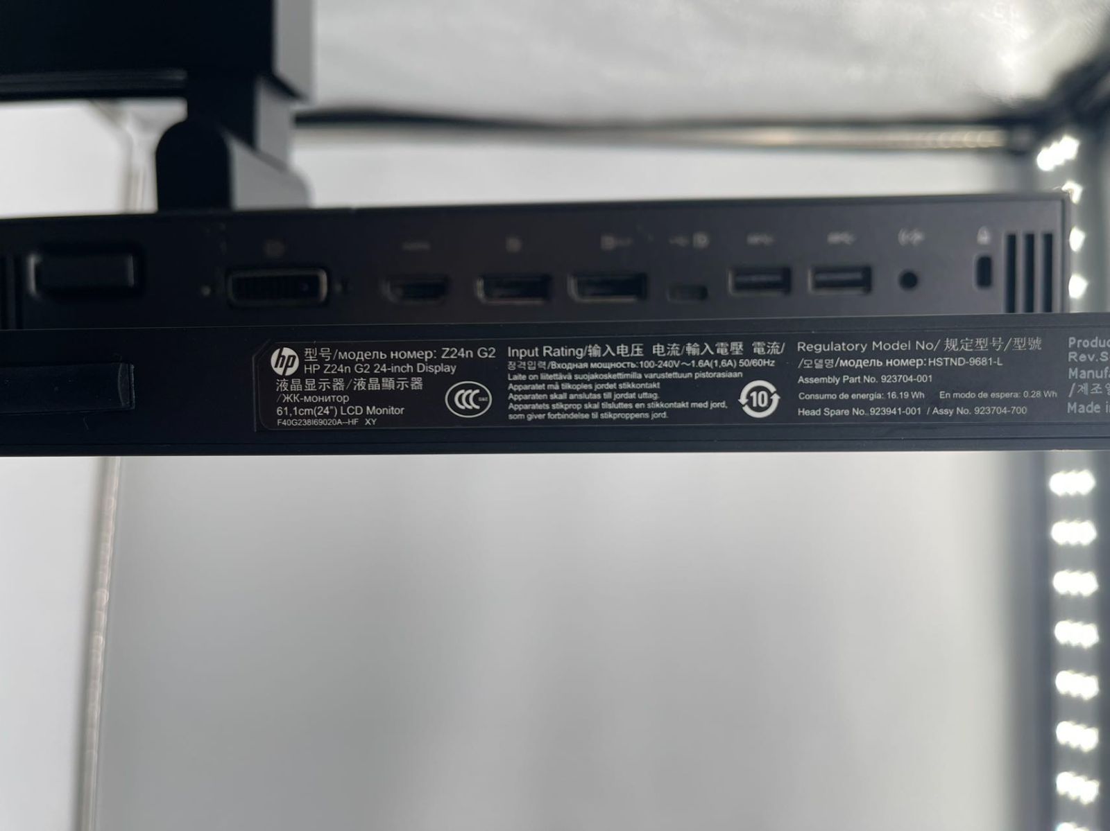 TF: HP Z24n WUXGA（1920x1200） HDMI 24インチ プロフェッショナルIPS液晶モニター ★動作良品 送料無料TF: HP Z24n G2 24インチ IPS