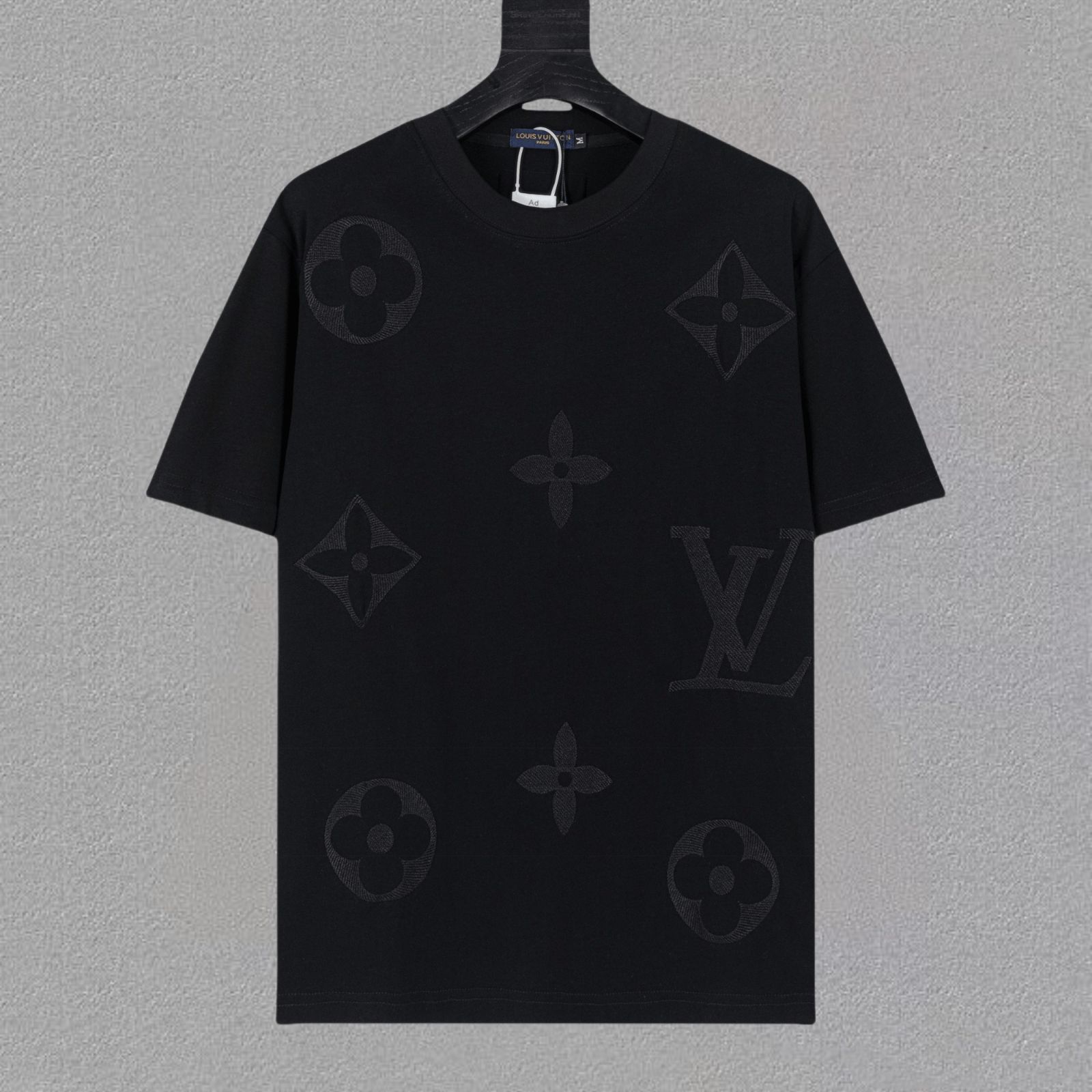 【25SS ユニークでクール /黒】Louis Vuitton ニットＴシャツ 今日特価】Louis Vuitton / ルイヴィトン 25ss 前後刺繍ロゴ T
