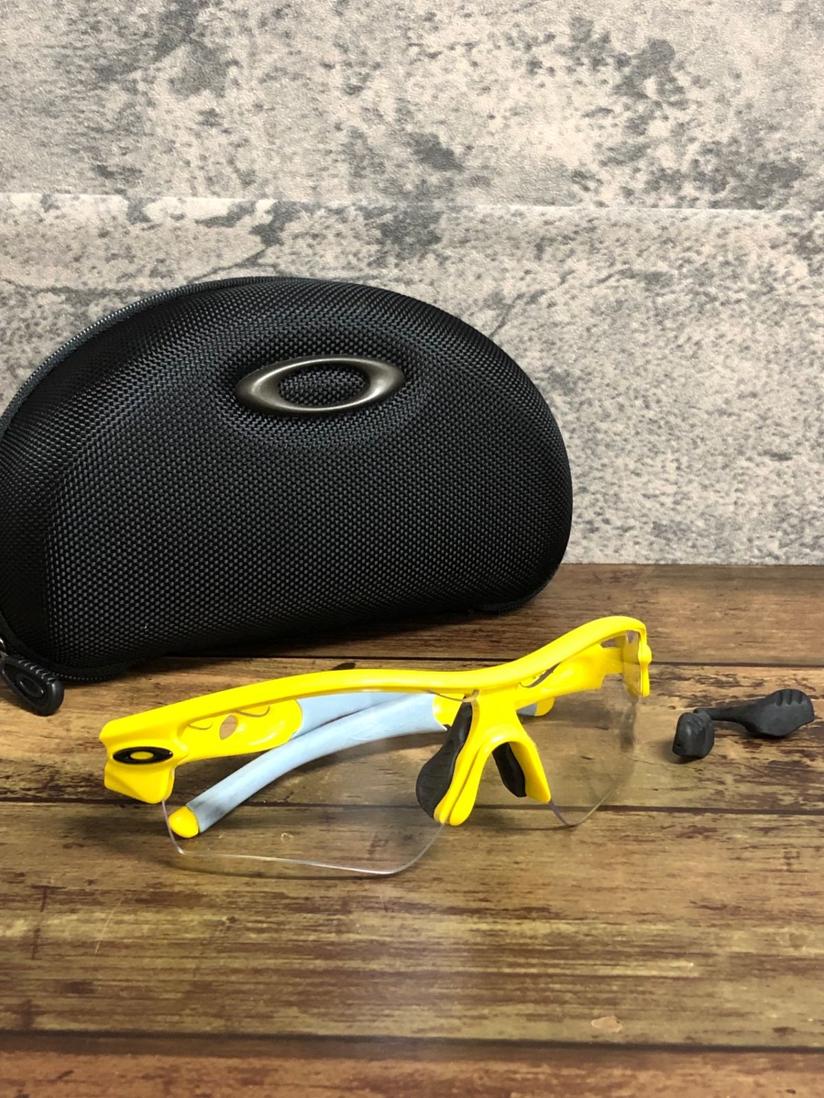 IT243 オークリー OAKLEY Radar サングラス アイウェア 黄色 クリアレンズ
