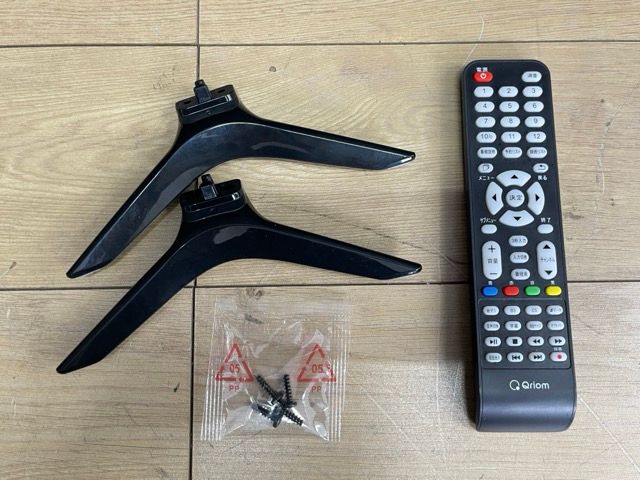 展示品 山善 キュリオム 32インチ液晶テレビ 【中古】 YAMAZEN QRTN-32W2K  2024年製 085038/21334