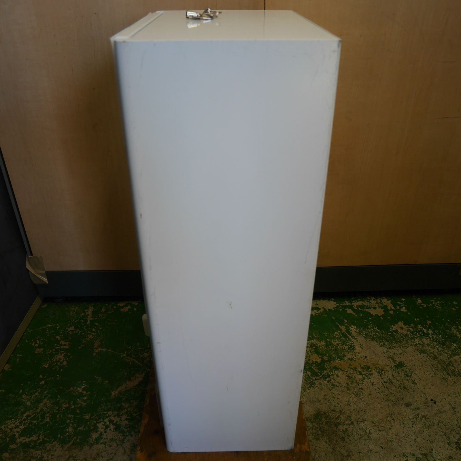 鍵2個付き DAITO ダイト 手動式 自動 販売機 DF-5 トレカ トレーディング カード 自販機 ガチャ ポケモン カードゲーム 現状品 USTAUSTRALIA_COM_AU