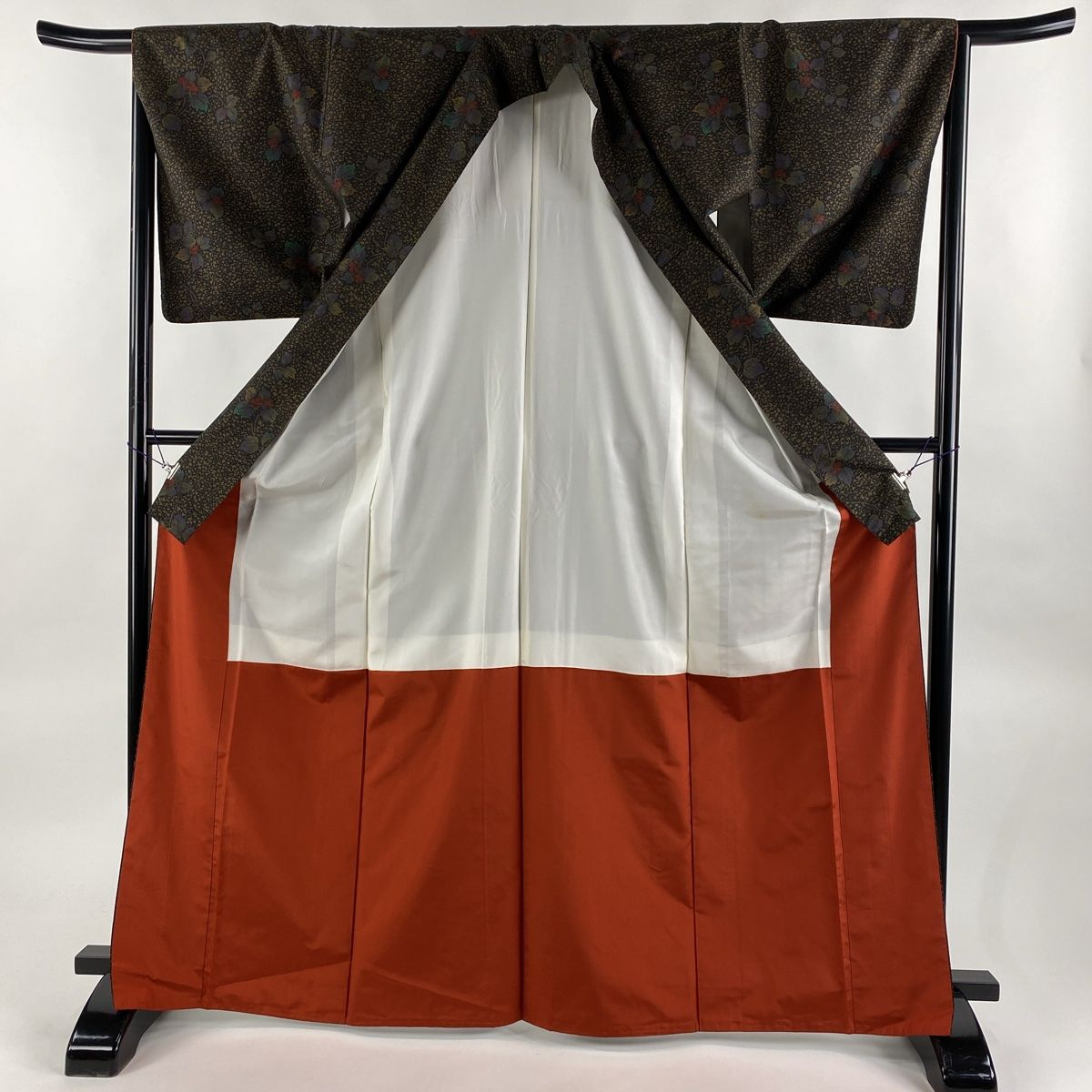 紬 身丈168.5cm 裄丈66cm M 袷 草花 黒 正絹 秀品 【中古】 - メルカリ 