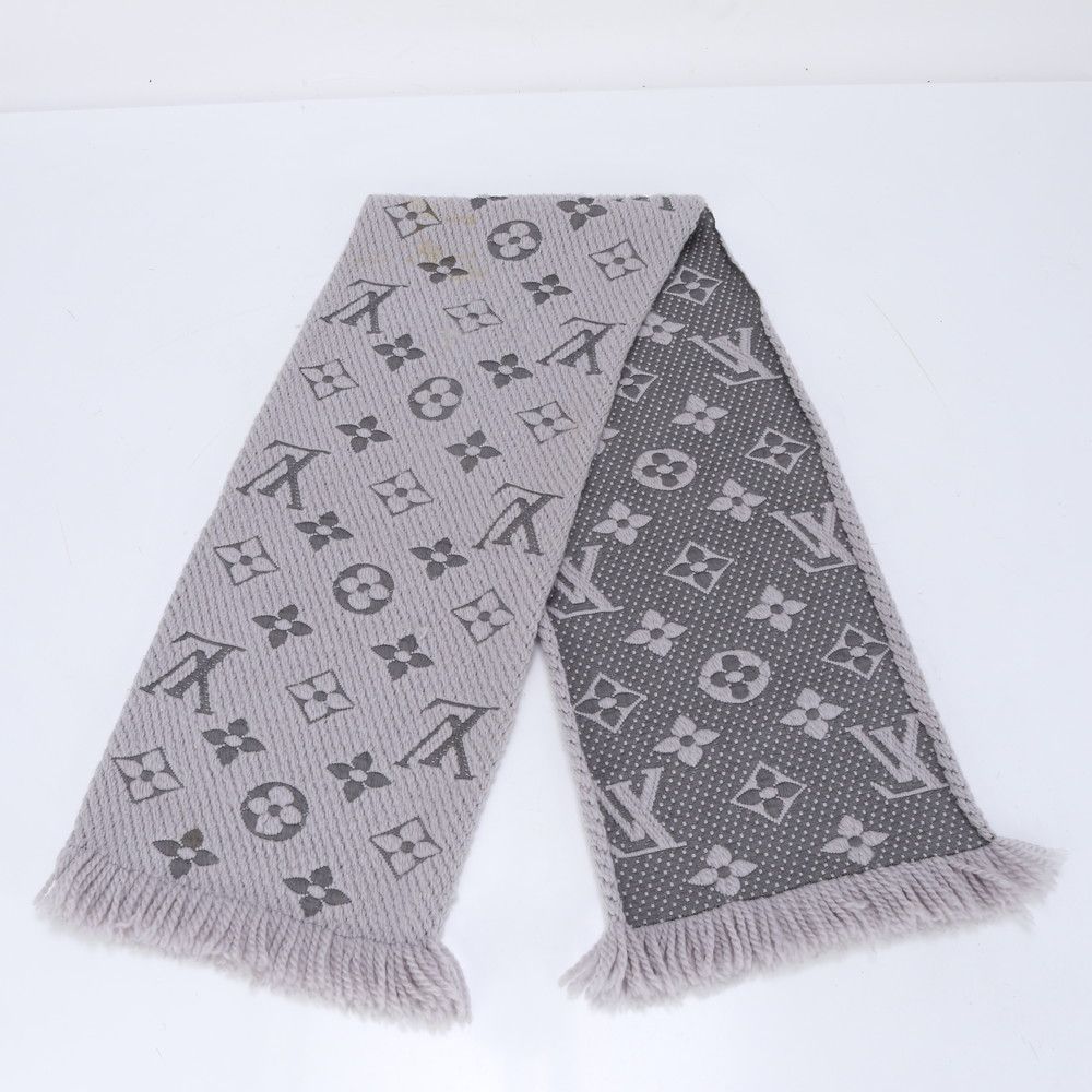 美品 ルイヴィトン モノグラム エシャルプ ロゴマニア マフラー シルク