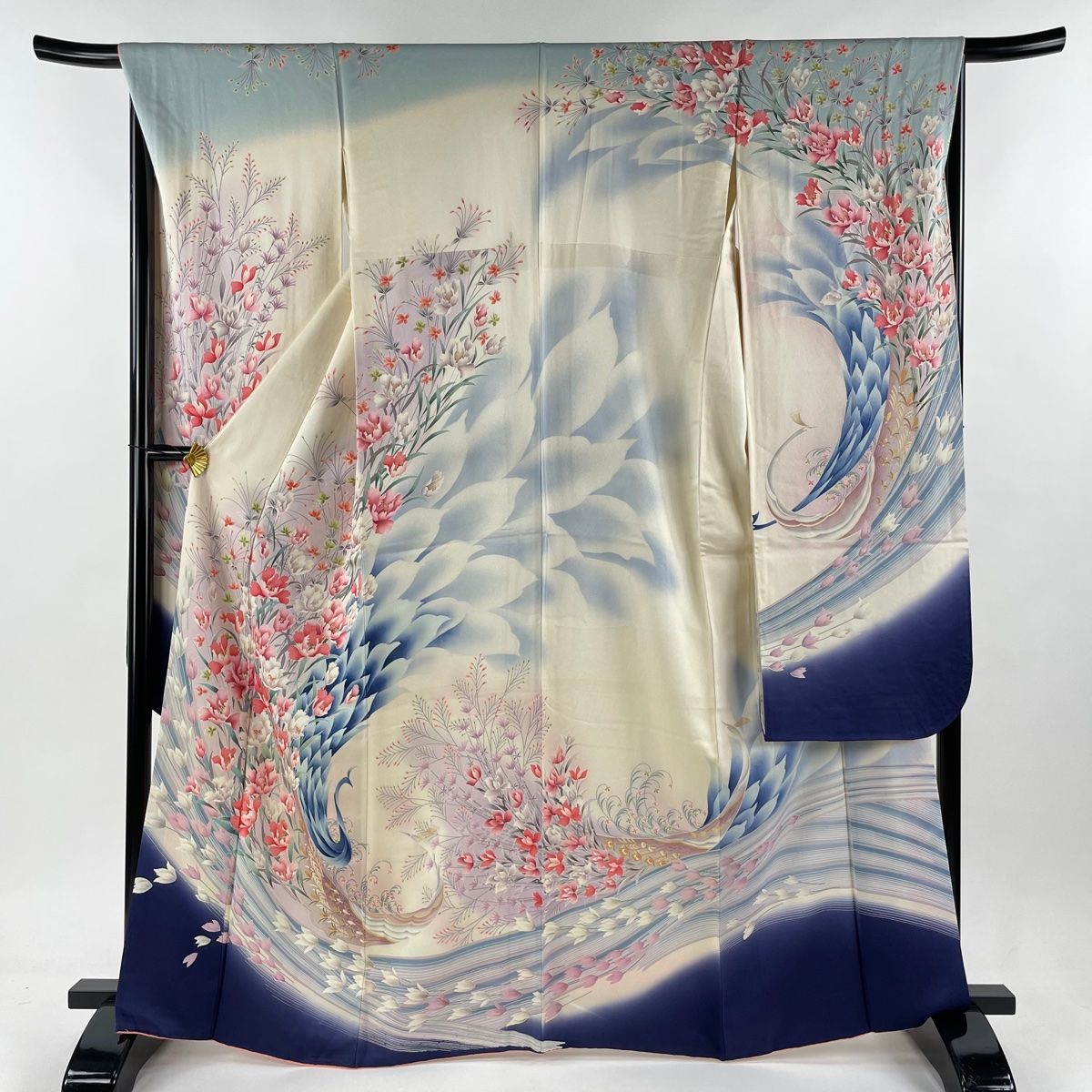 振袖 身丈166.5cm 裄丈66.5cm M 袷 草花 鳥 刺繍 金糸 クリーム 正絹 秀品