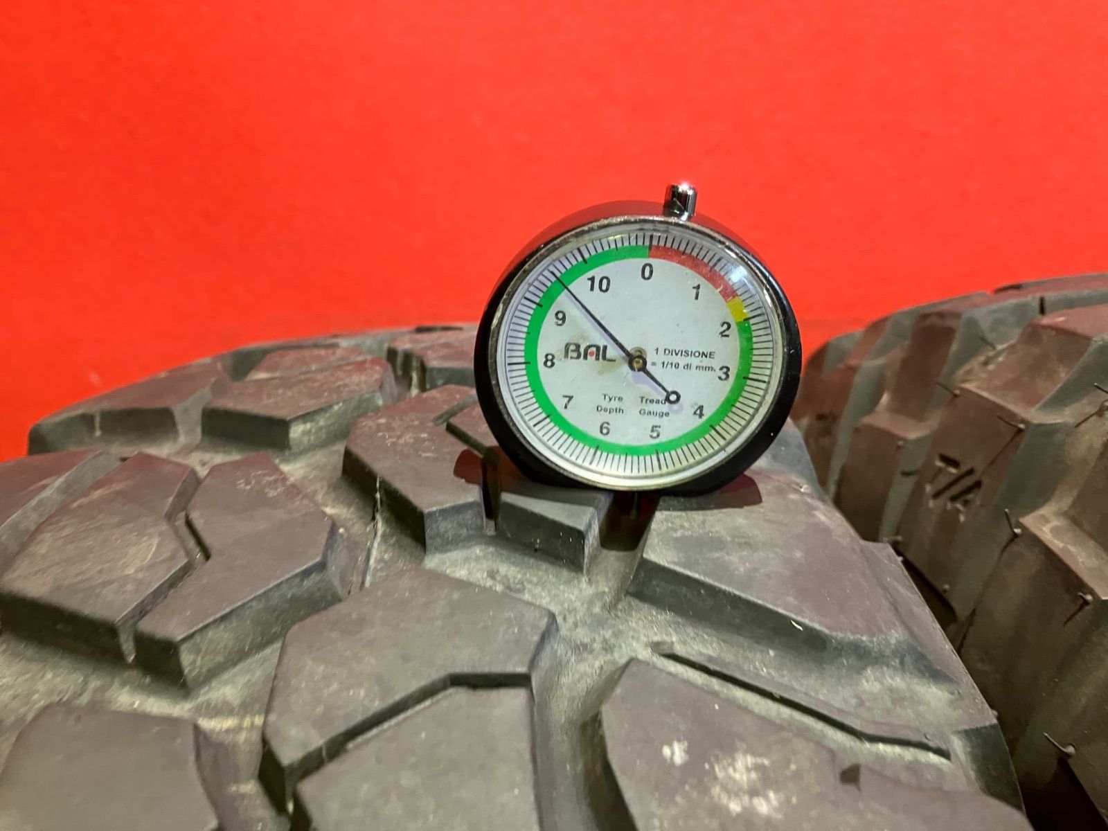 サマータイヤ LT255|85R16 123|120Q BFGoodrich KM2 4本SET FFCRYSTALESIA_COM