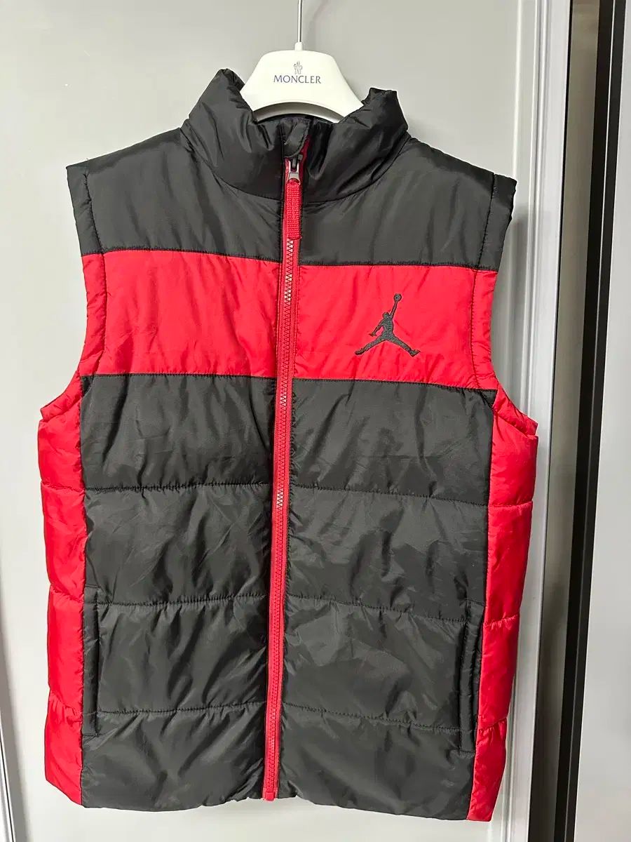NIKE(ナイキ) ジョーダン キッズ ダウン ベスト L 12 ー 13