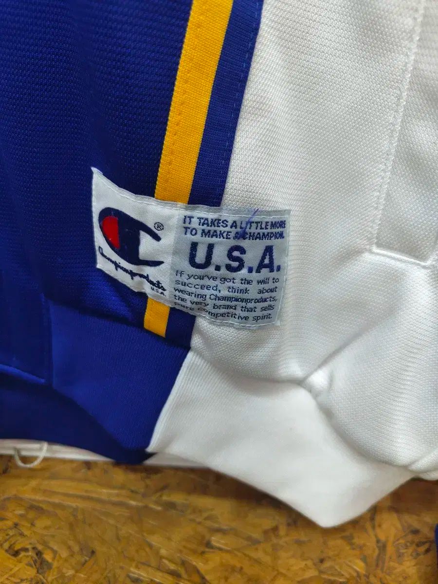 チャンピオン オールドスクール