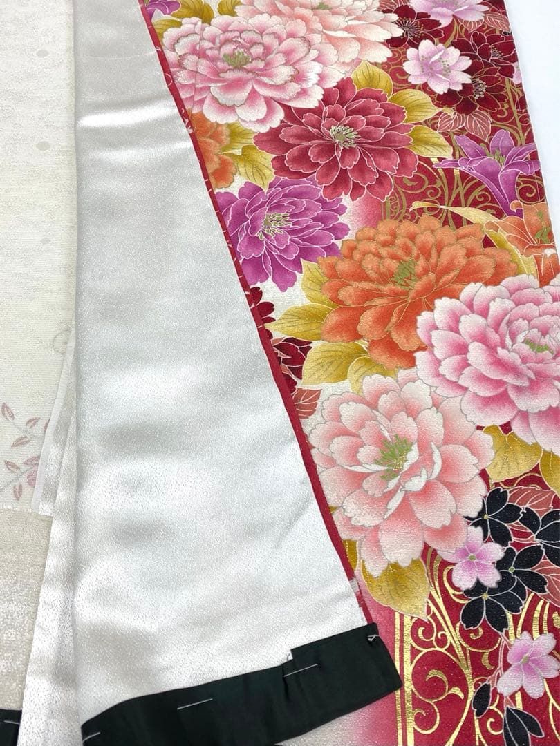 振袖 仮絵羽 銀通し ラメ刺繍 金彩 紋意匠 牡丹 正絹 未仕立て品 八掛