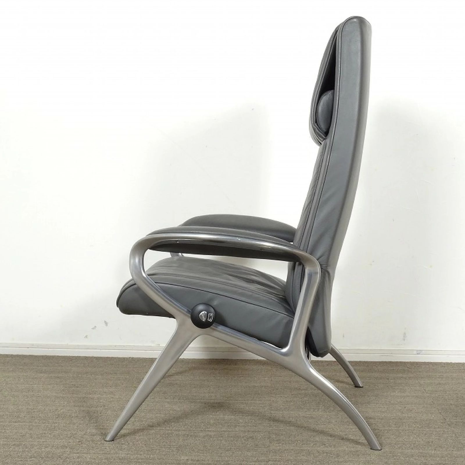 リクライニングチェア