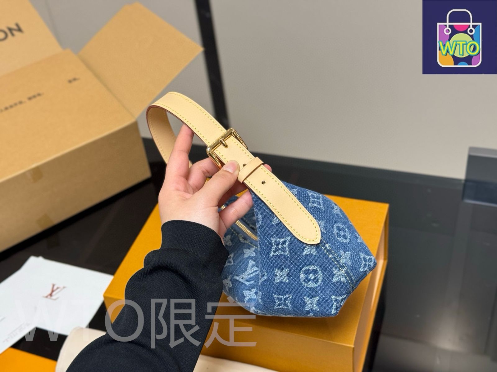 今日WTO】Louis Vuitton ルイヴィトン 新款 デニムランチ