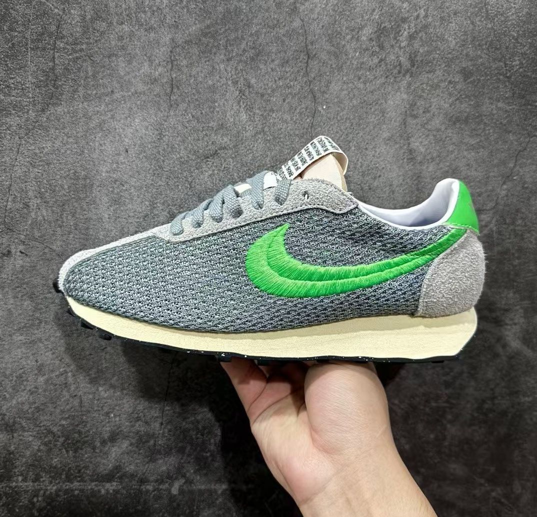 ステューシー × ナイキ LD-1000 