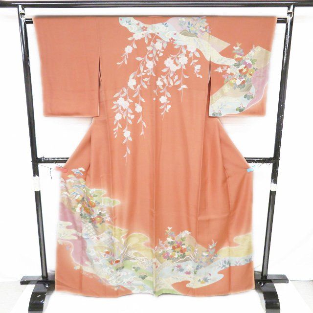 きもの金の蔵屋】 美品 正絹 訪問着 袷 刺繍 流水 花 黄色 明るく華やぐ逸品 美しい色合い 上品 着物 お洒落 お正月 などに 【消費税なし】 克加賀友禅 作家物 虫食い葉 ファインガード きもの金の蔵屋 美品