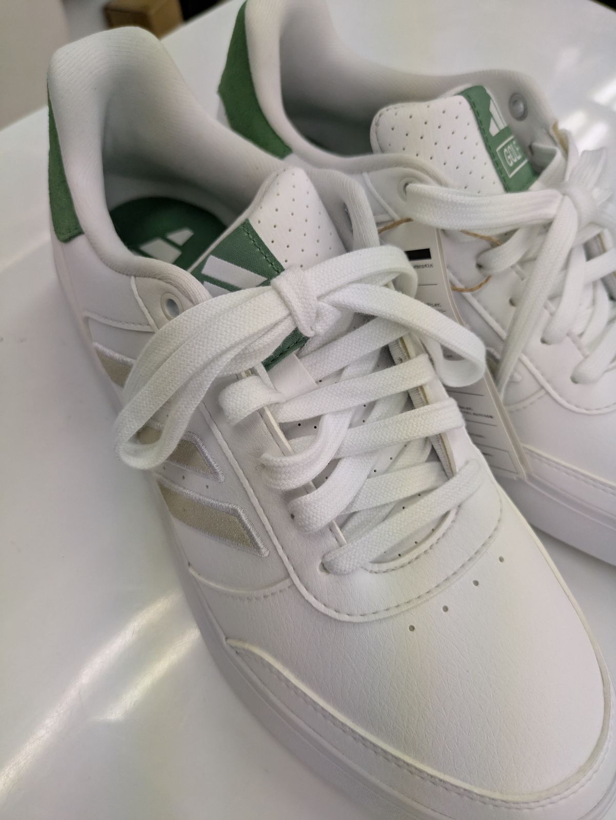 リッチな 現品限り アディダス レトロクロス 24 スパイクレスシューズ MCQ33 IG3279 メンズ レディース 25.5cm adidas モデル 日本 葛西店