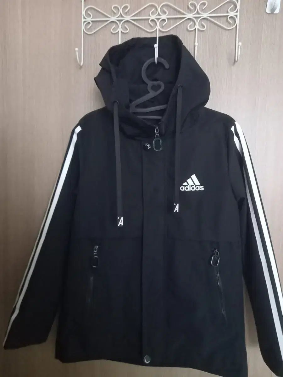 adidas アディダス 子供用 フードジャケット