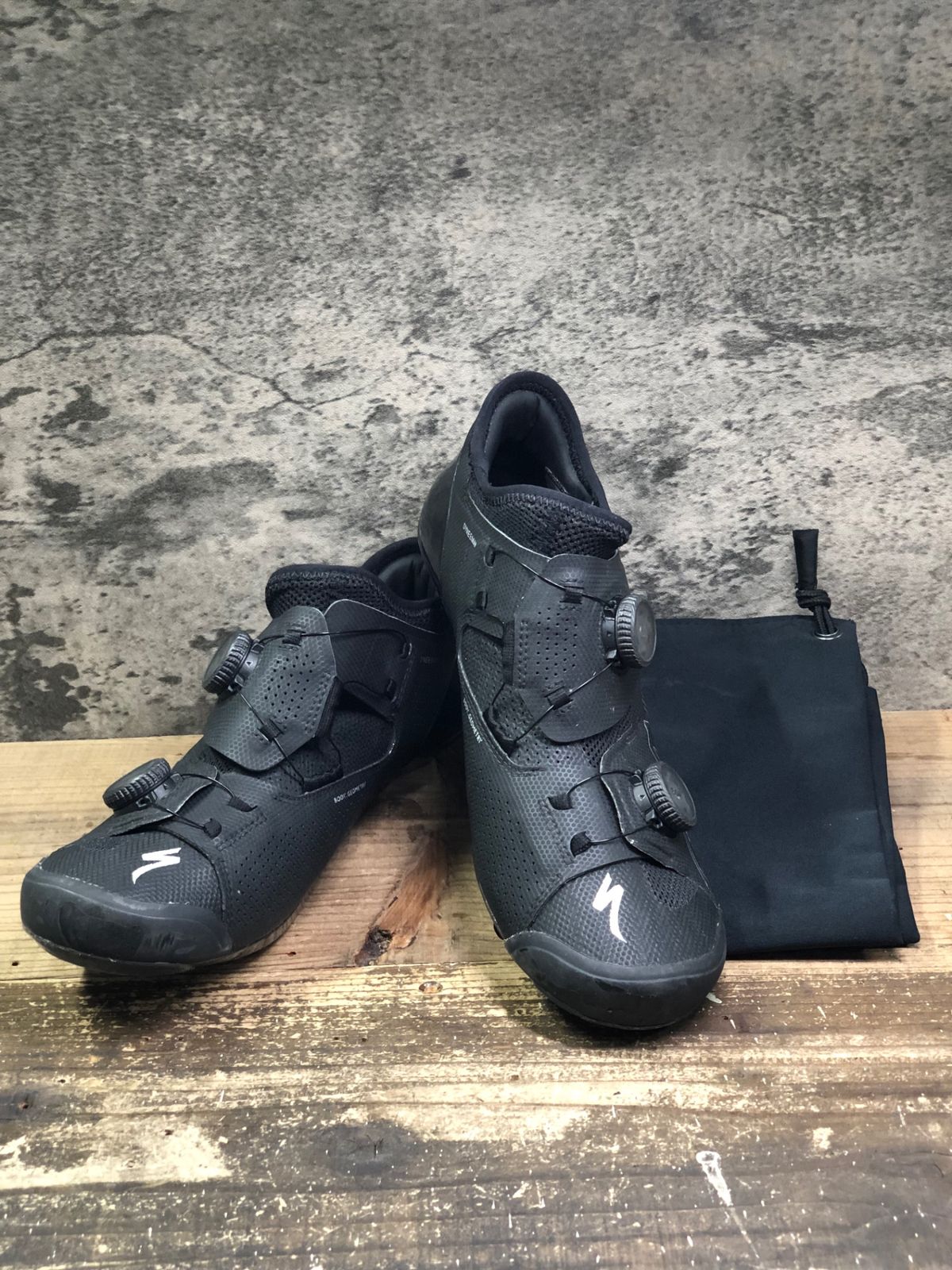 IX430 スペシャライズド SPECIALIZED S-WORKS Ares ビンディングシューズ SPD-SL 黒 EU40.5