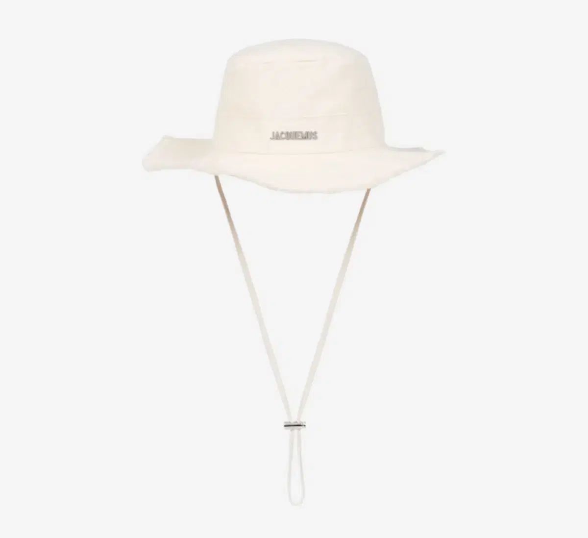 【未使用に近い】JACQUEMUS ジャックムス　バケットハット　クリーム 最旬！JACQUEMUS(ジャックムス)のバケットハットを1万円台で