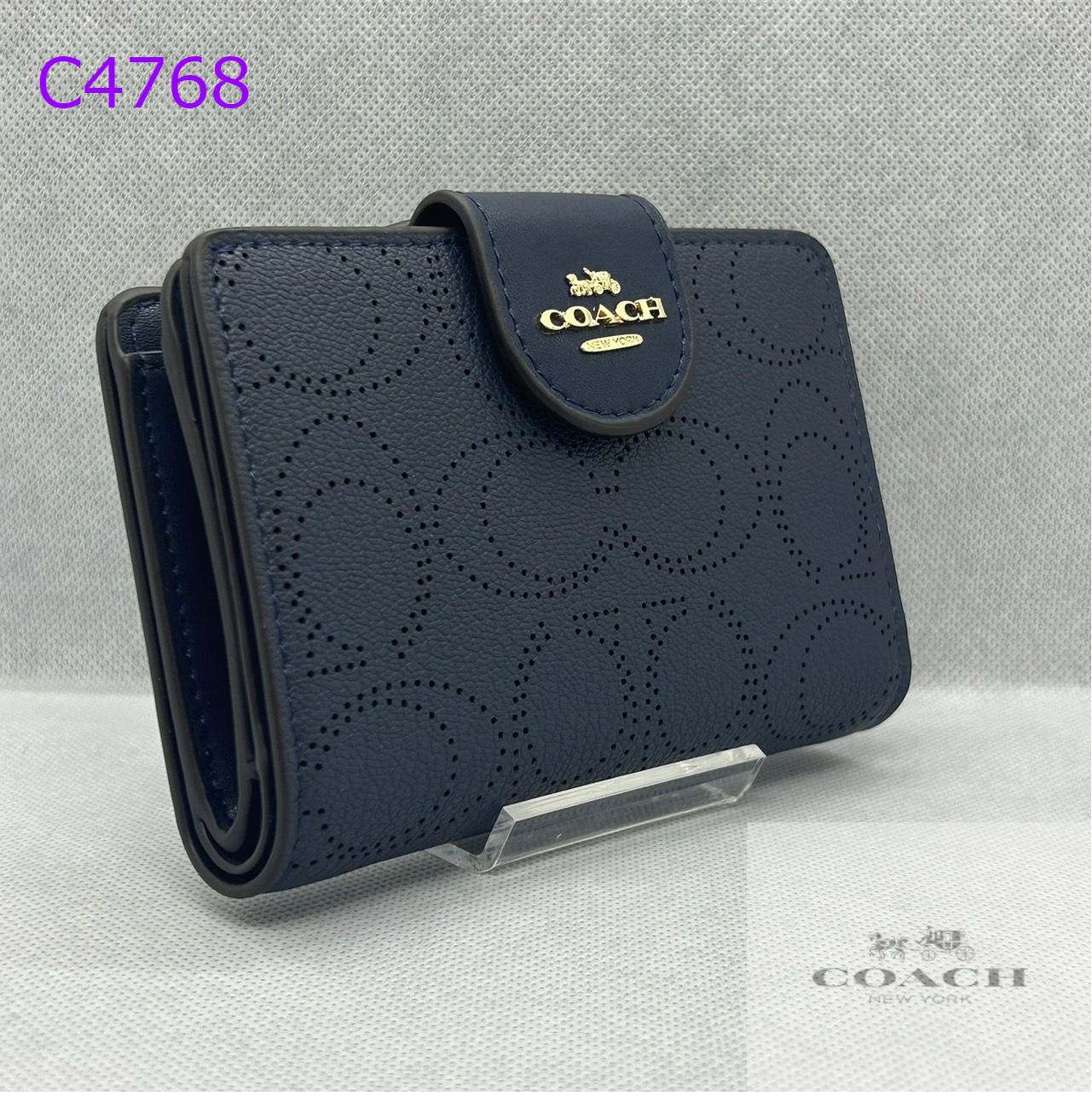 coach（コーチ）二つ折り財布 C4768 ミッドナイト パフォレイテッド