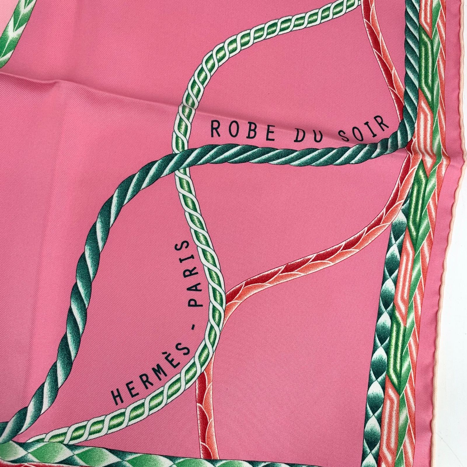 HERMES エルメス カレ90 ROBE DU SOIR ローブ・デュ・ソワール ピンク