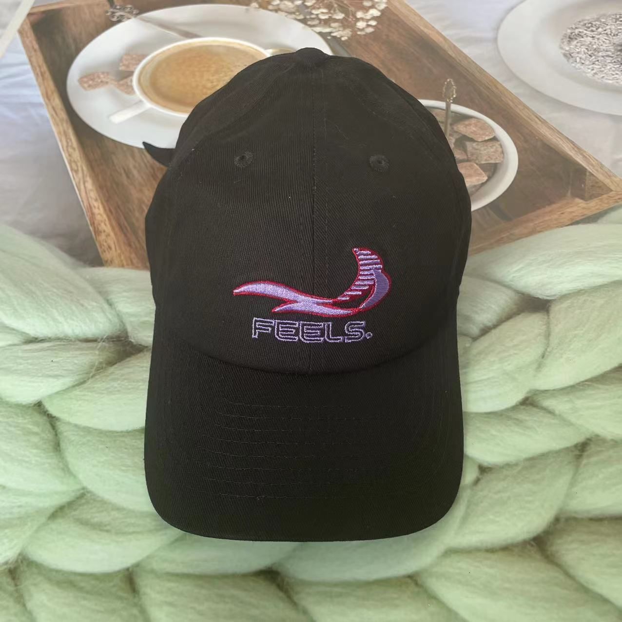新品 FEELS. LOGO CAP BLACK 上杉柊平 - メルカリ