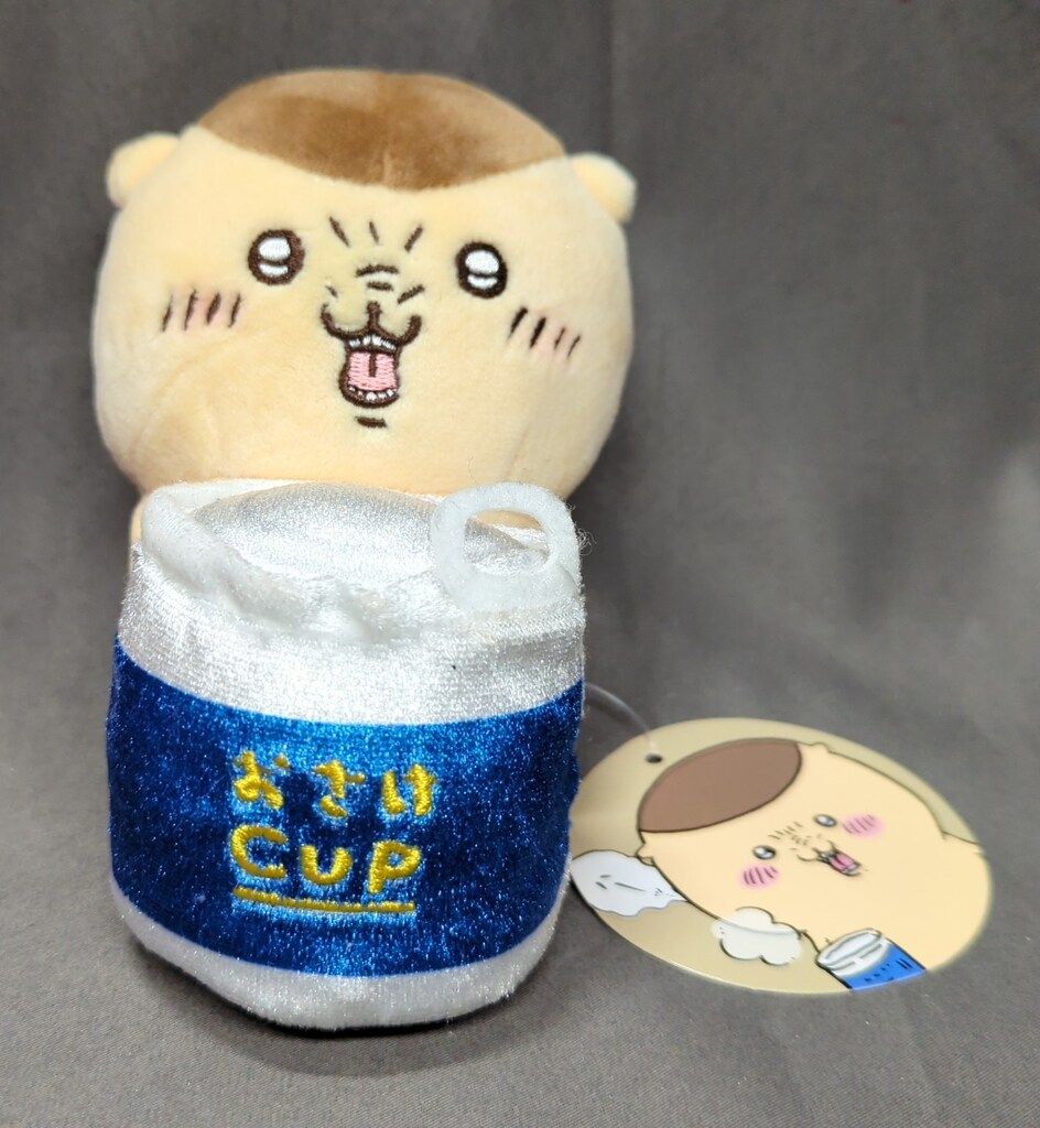 ちいかわ デスクトップから見守るひっかけぬいぐるみ おにぎりうさぎ