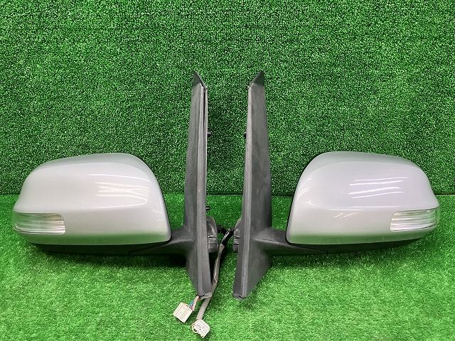 比較的綺麗　トヨタ　NCP100/105　ラクティス　ドアミラー左右　カラー1E7 7P 250114253