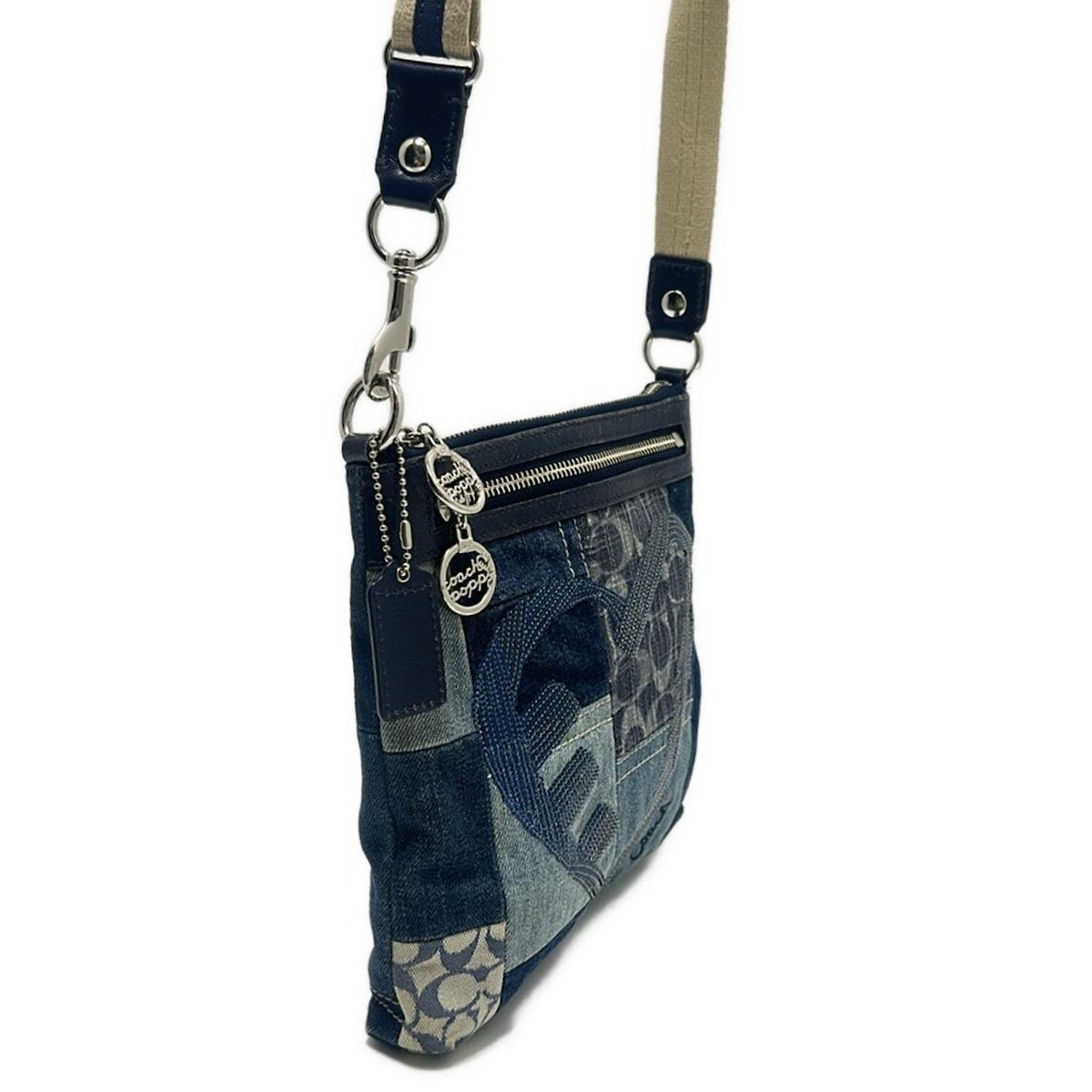 今年も話題の COACH(コーチ) パッチワークシグネチャー ショルダーバッグ バッグ