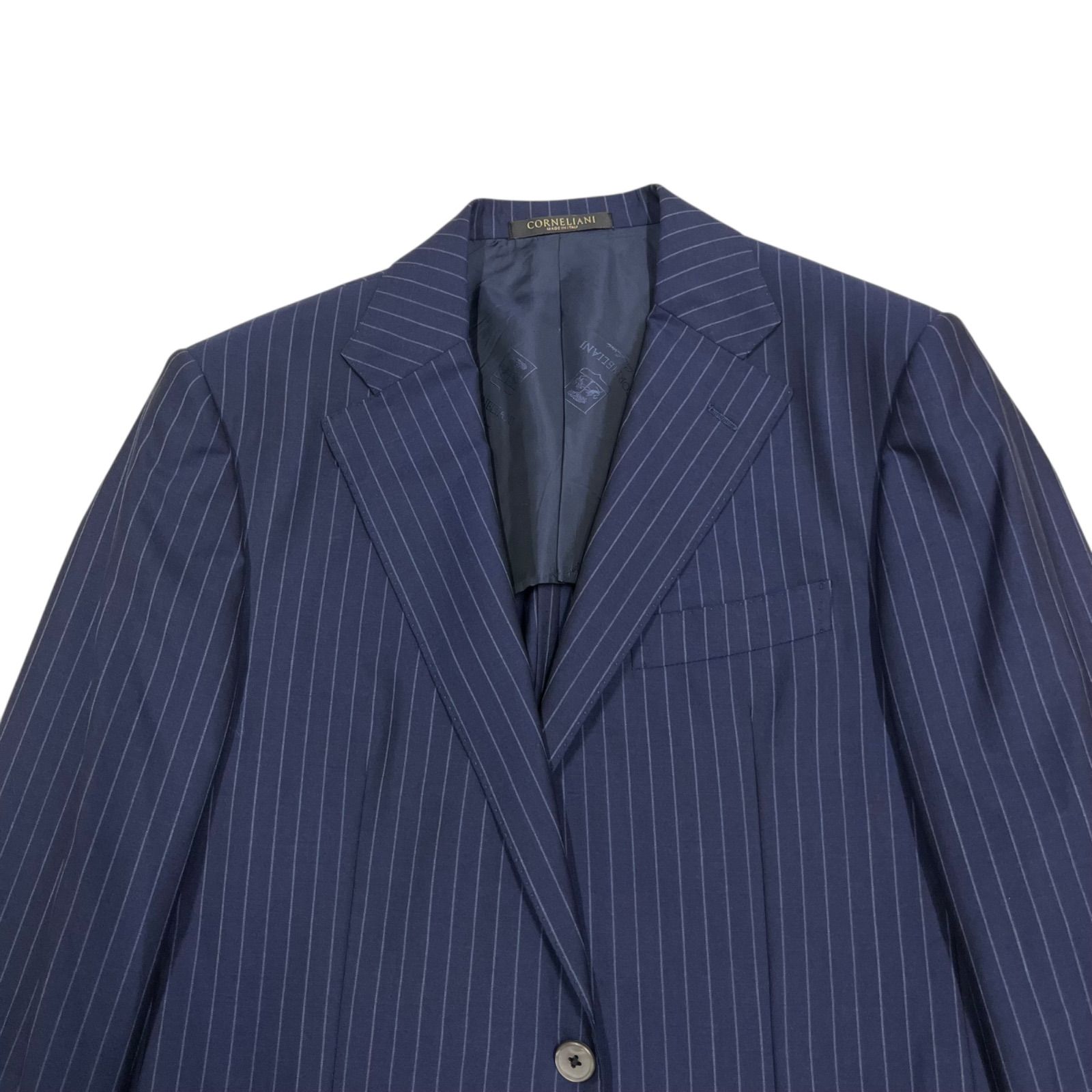 コルネリアーニ　紺スーツ 未使用 50 コルネリアーニ 紺スーツ 未使用 50 スーツ