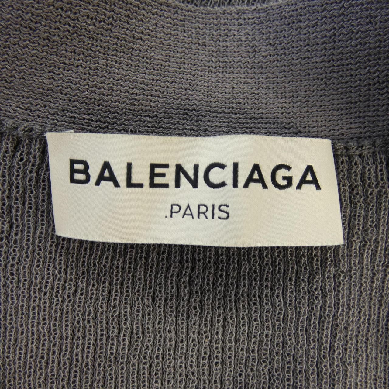 458351