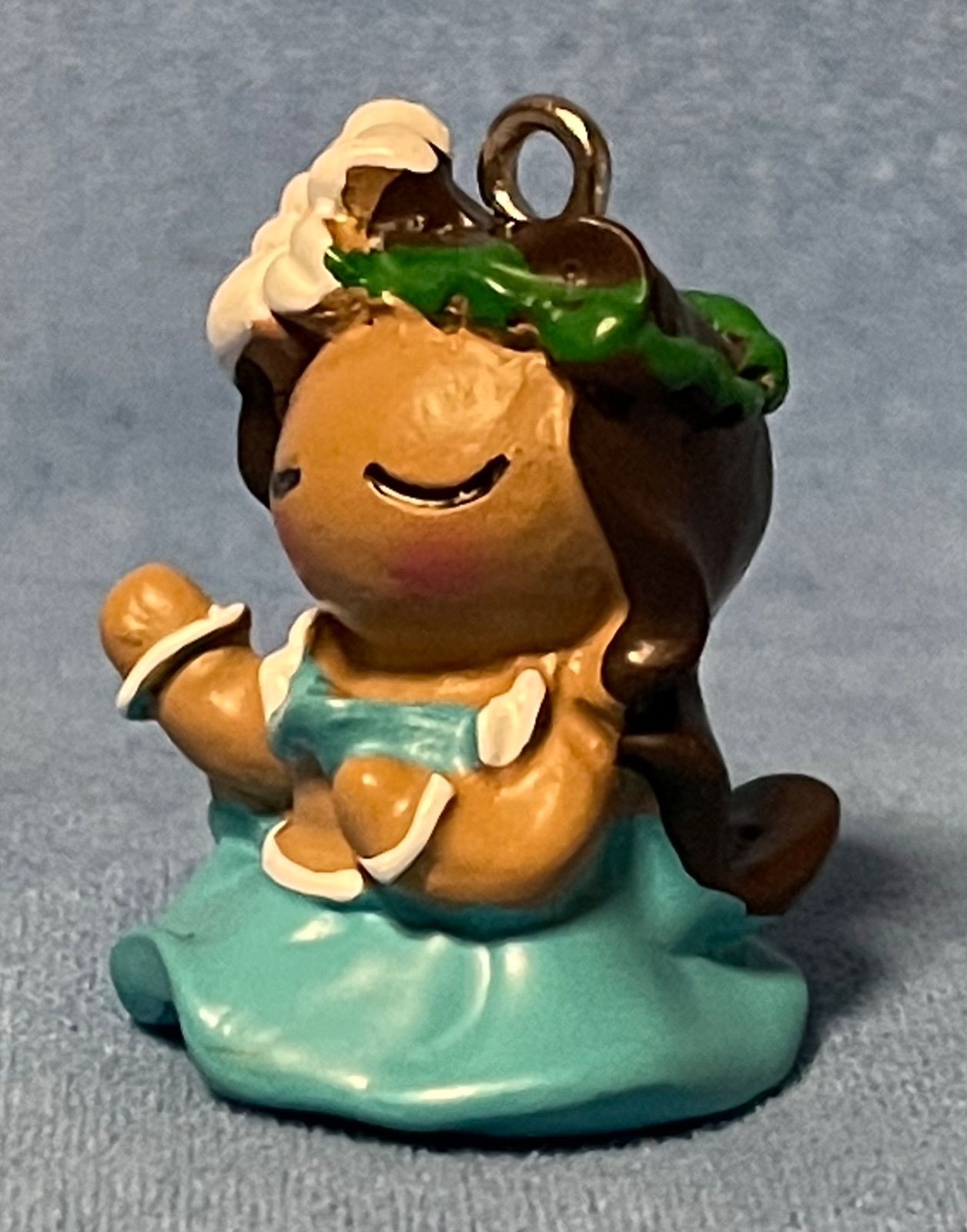 メルカリShops - ハワイ雑貨 ポリフラガール ペンダントヘッド チャーム
