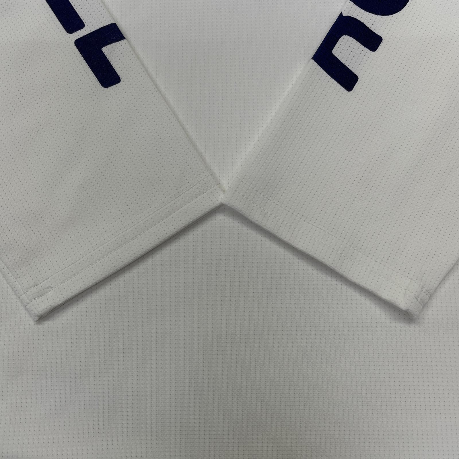 モックネック ビッグロゴ