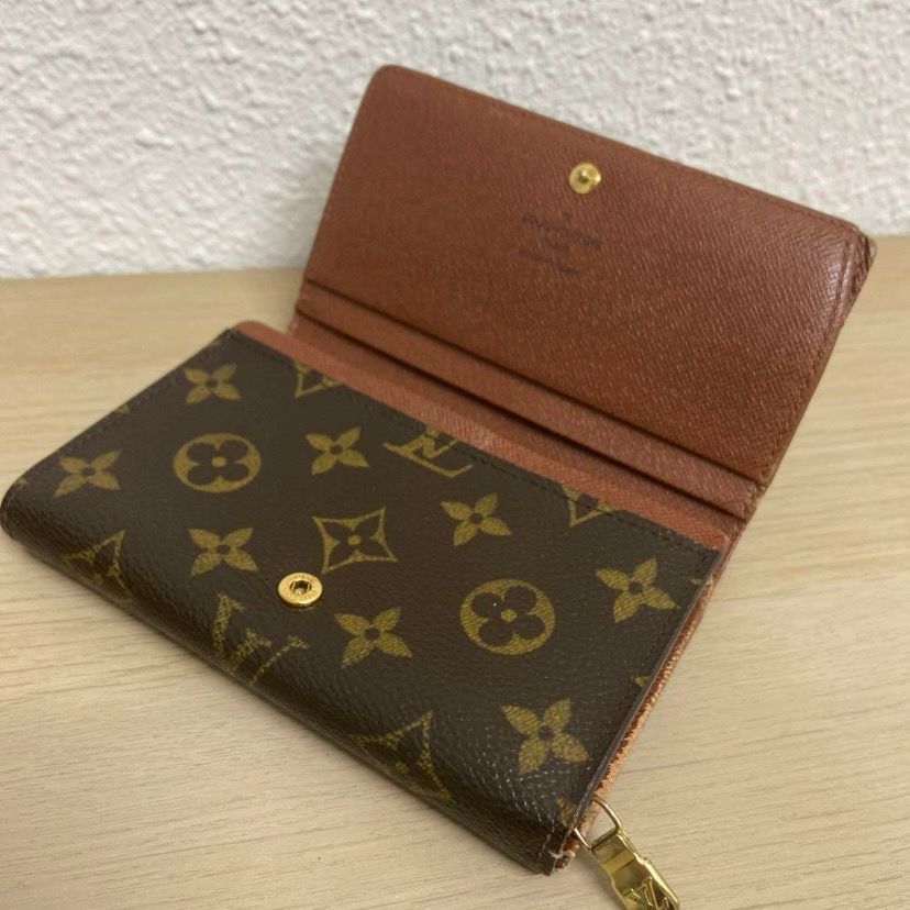入荷now 買えない LOUIS VUITTON ポルトモネビエトレゾール 折財布 モノグラム 小物