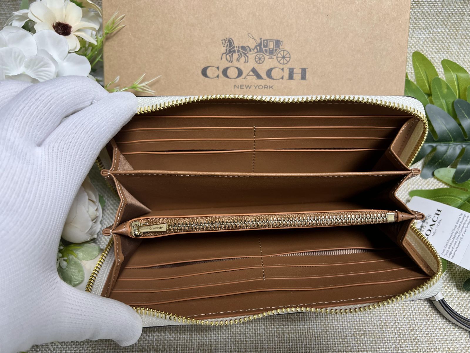 COACH コーチ ストラップ付き レッド 長財布 シグネチャー 花柄 - 通販