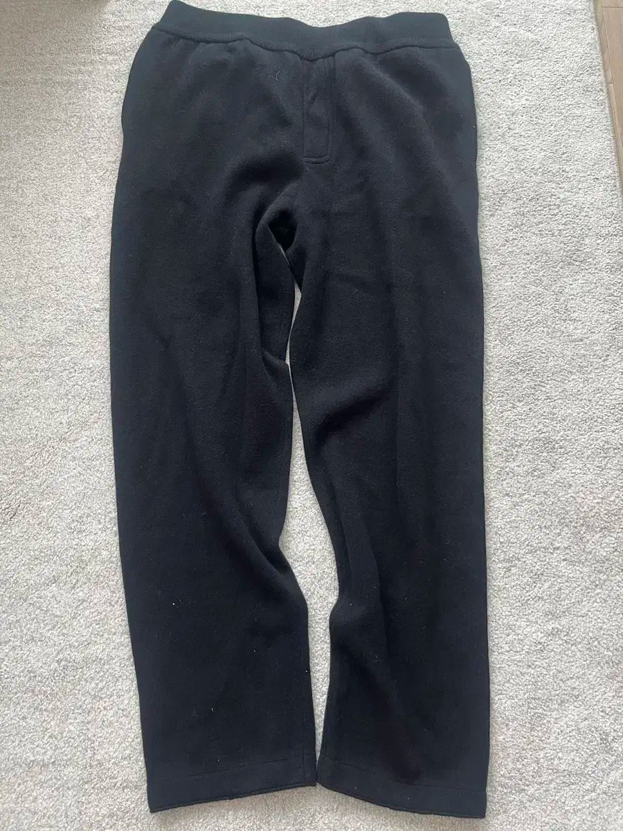 カシミア トレーニングパンツ 黒