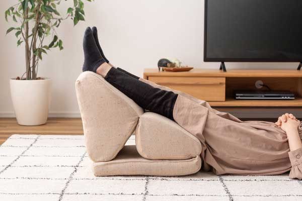 W46×D69-90×H37-45×SH5cm