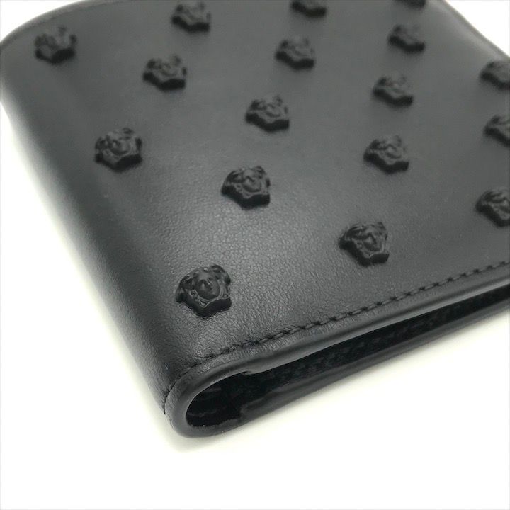未使用保管品 VERSACE ヴェルサーチ マルチ メデューサ レザー 二つ折り 財布 ウォレット ブラック k3651k 美品 VERSACE ヴェルサーチ マルチ メデューサ レザー 二つ折り 財布