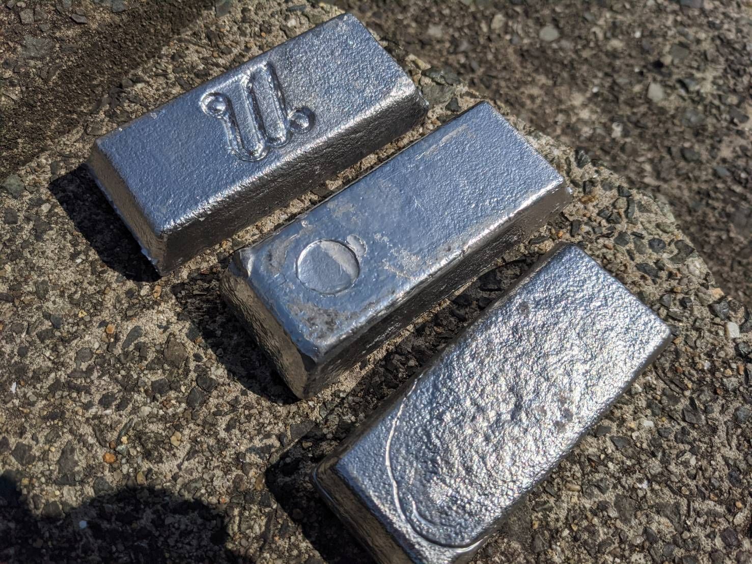 鉛 インゴット メタルジグ作製用 約3.8kg - メルカリ