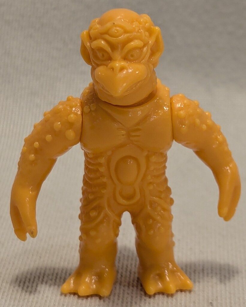 シカルナ工房 中岡俊哉世界の怪獣 渇覇 ミニミニサイズ 肌色成型