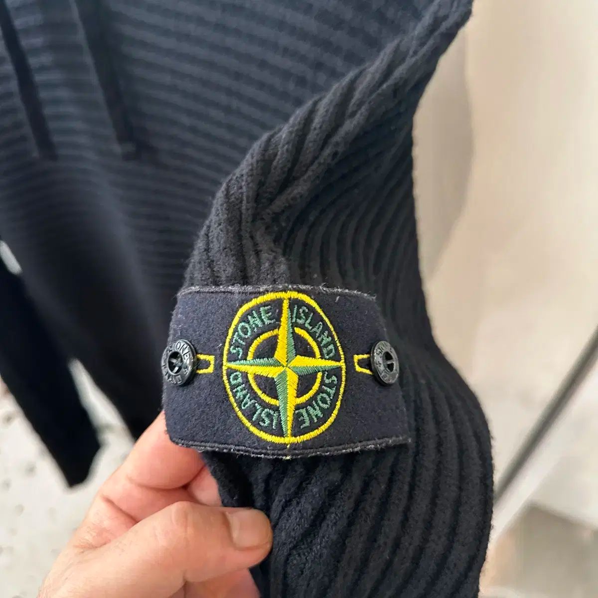 ストーンアイランド