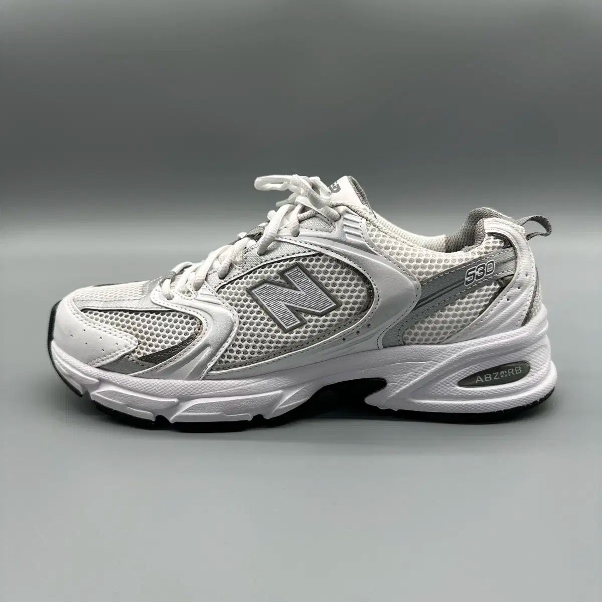 260 スパゴ New Balance(ニューバランス) 530 ホワイトシルバー 