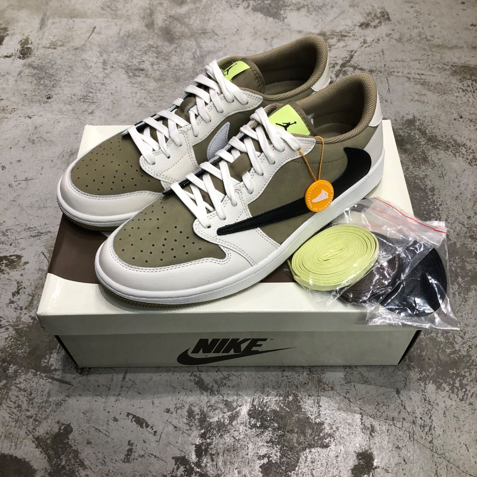 ナイキ AJ1 Low travis scott ファントム　付属品未使用！ トラヴィススコット × ナイキ エアジョーダン1 ロー ゴルフ NRG