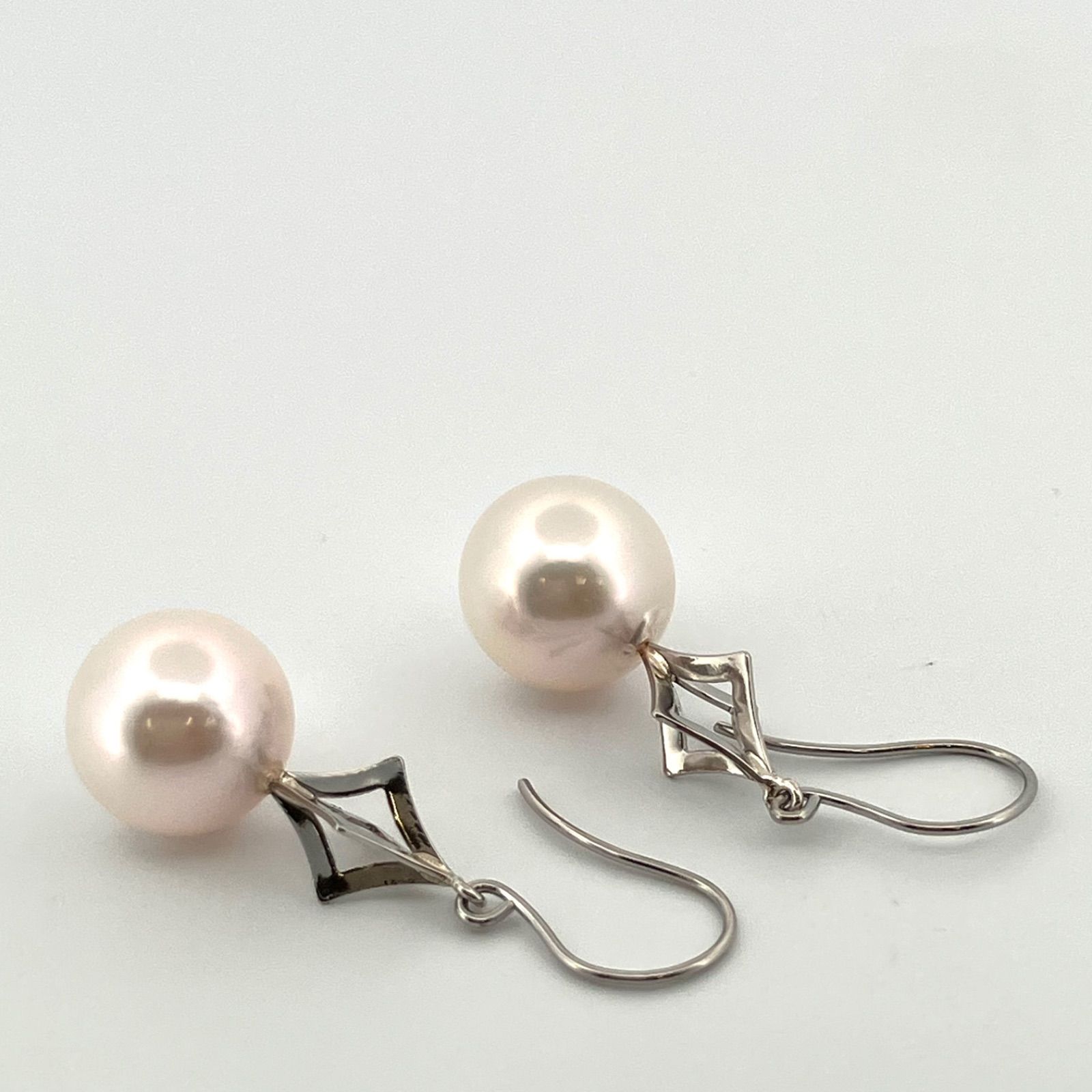 新品ジュエリー】Pt900 あこや真珠 ピアス パール約8.3mm - メルカリ 
