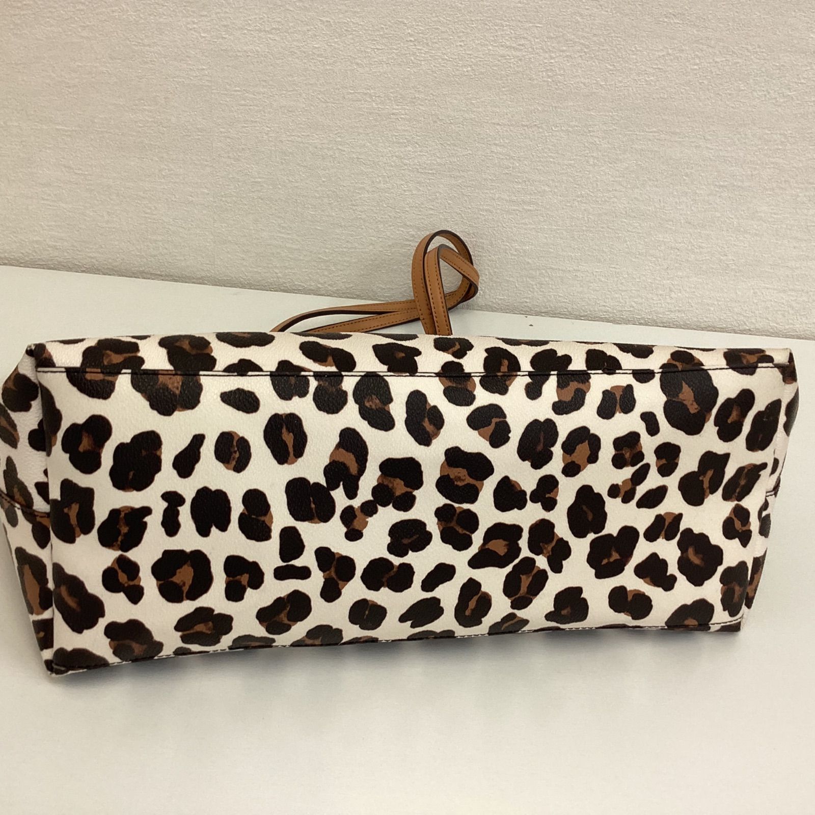 TORYBURCHトリーバーチレオパード柄トートバッグ - メルカリ