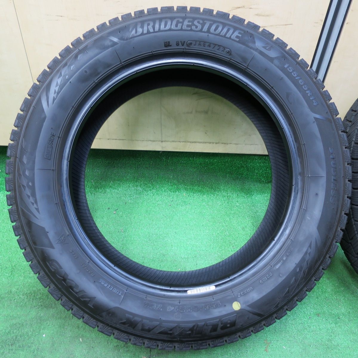 送料込22年バリ溝ブリヂストン ブリザック VRX3 185/65R15 BS BRIDGESTONE BLIZZAK VRX3 185⁄60R15 15インチ スタッドレス 4本 22