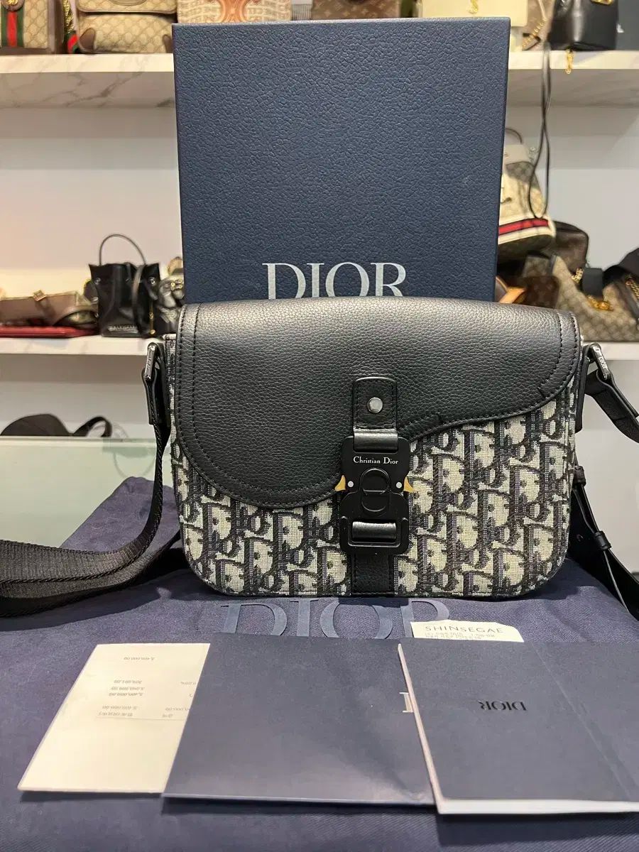 Dior ディオール オブリーク サドルバッグ スモール フラップ メッセンジャーバッグ クロスバッグ ベージュ