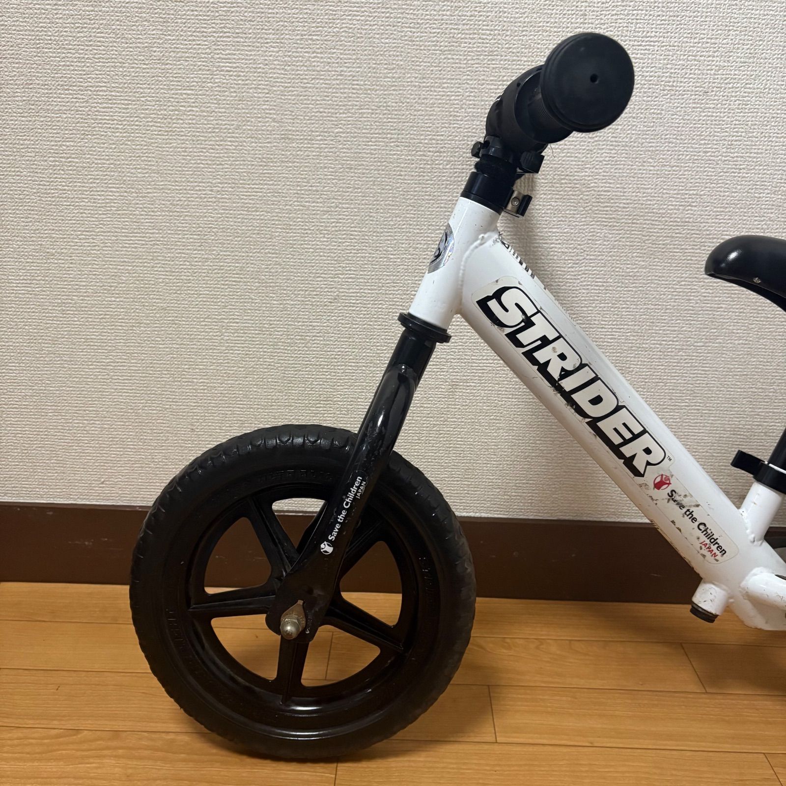 STRIDER バランスバイク 限定色 ST-J4 ホワイト STRIDER バランスバイク 限定色 ST-J4 ホワイト STRIDER