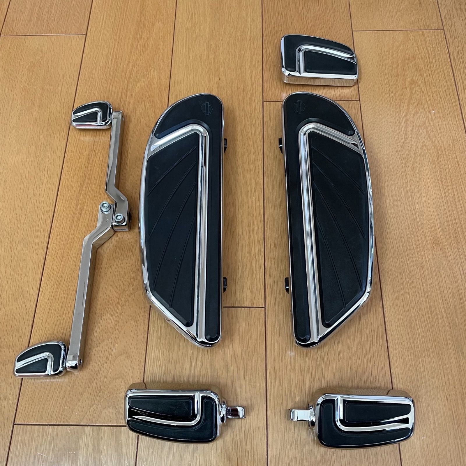 ウルトラ様専用》ハーレー純正エアフロー・フットボード他一式 - メルカリ