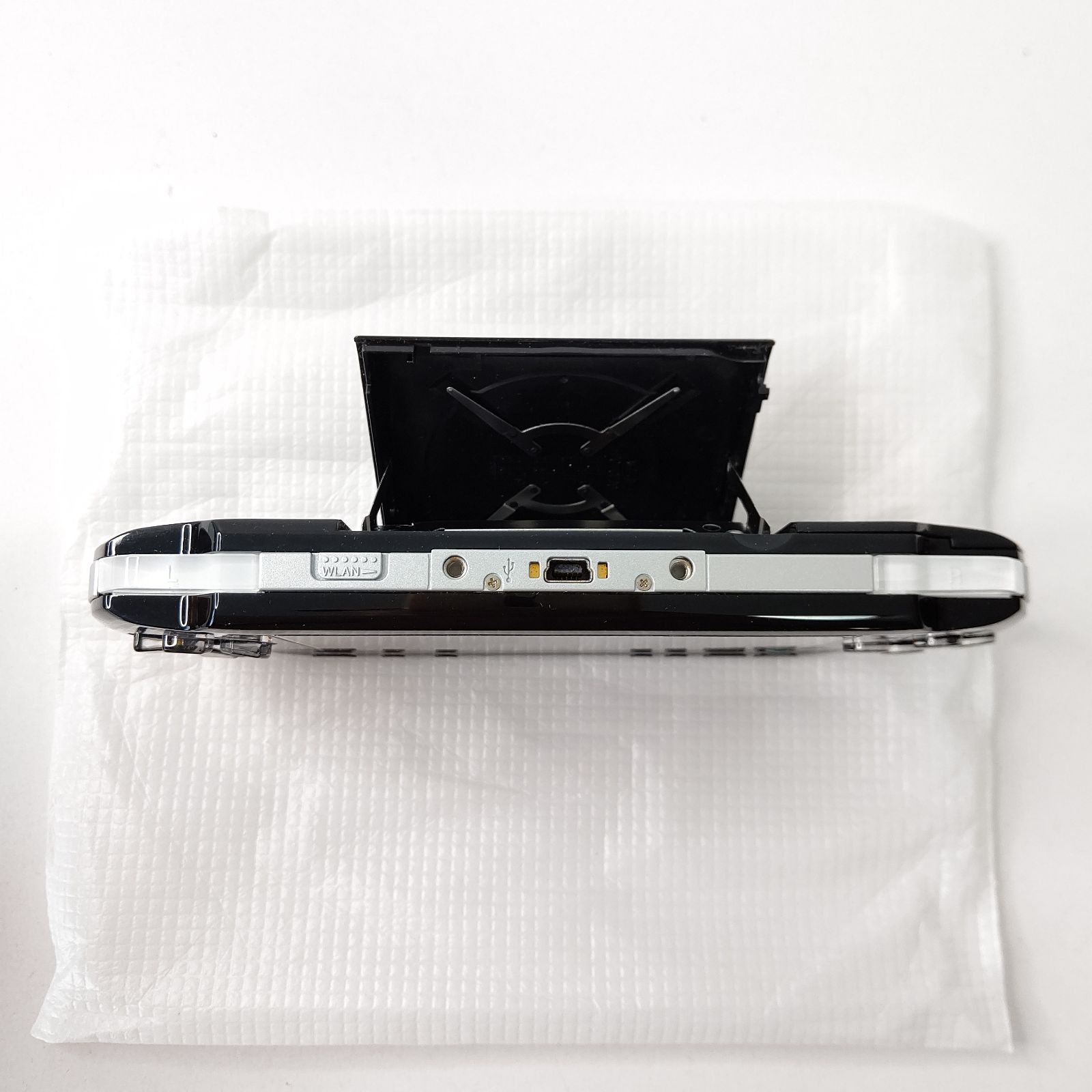 ピアノブラック プレイステーションポータブル