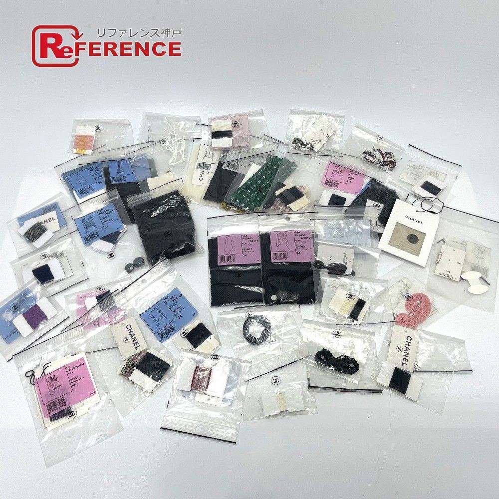 シャネル CC ココマーク ボタンセット ハギレ山 アウターその他 - メルカリ 