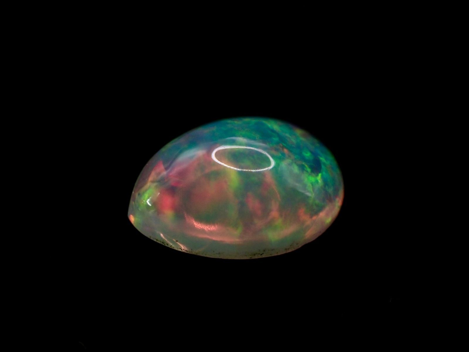 宝石ルース 『魅力的な全面の彩りの斑（ふ）』エチオピア産天然オパール1.892鑑 宝石ルース 『魅力的な全面の彩りの斑（ふ）』エチオピア産天然